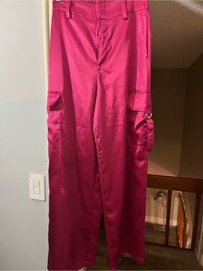 House of Harlow 1960 Women's Satin Fuchsia Cargo Pants